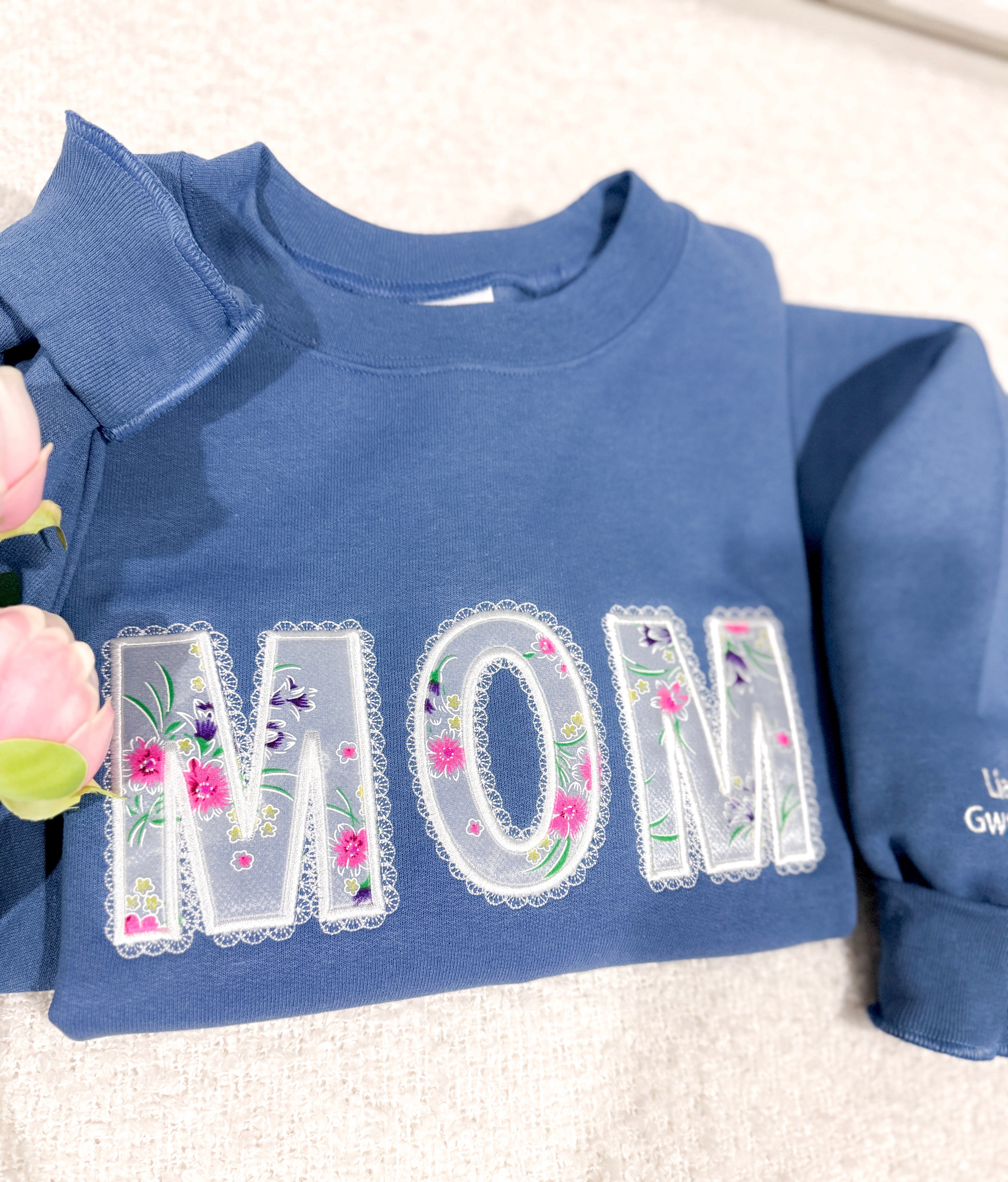 Mom Crewneck - Laced Lettering