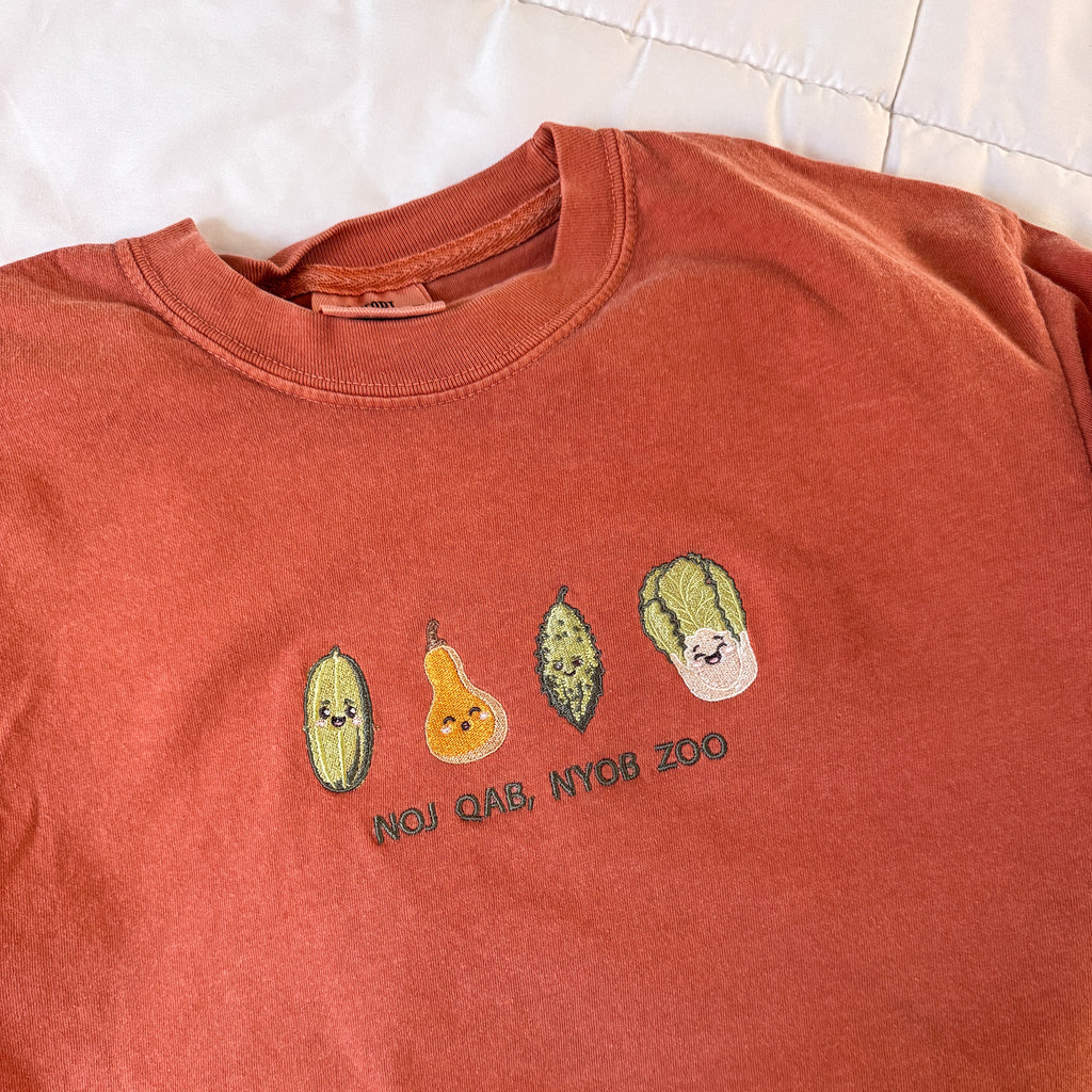Noj Qab/Qaab, Nyob Zoo Tee