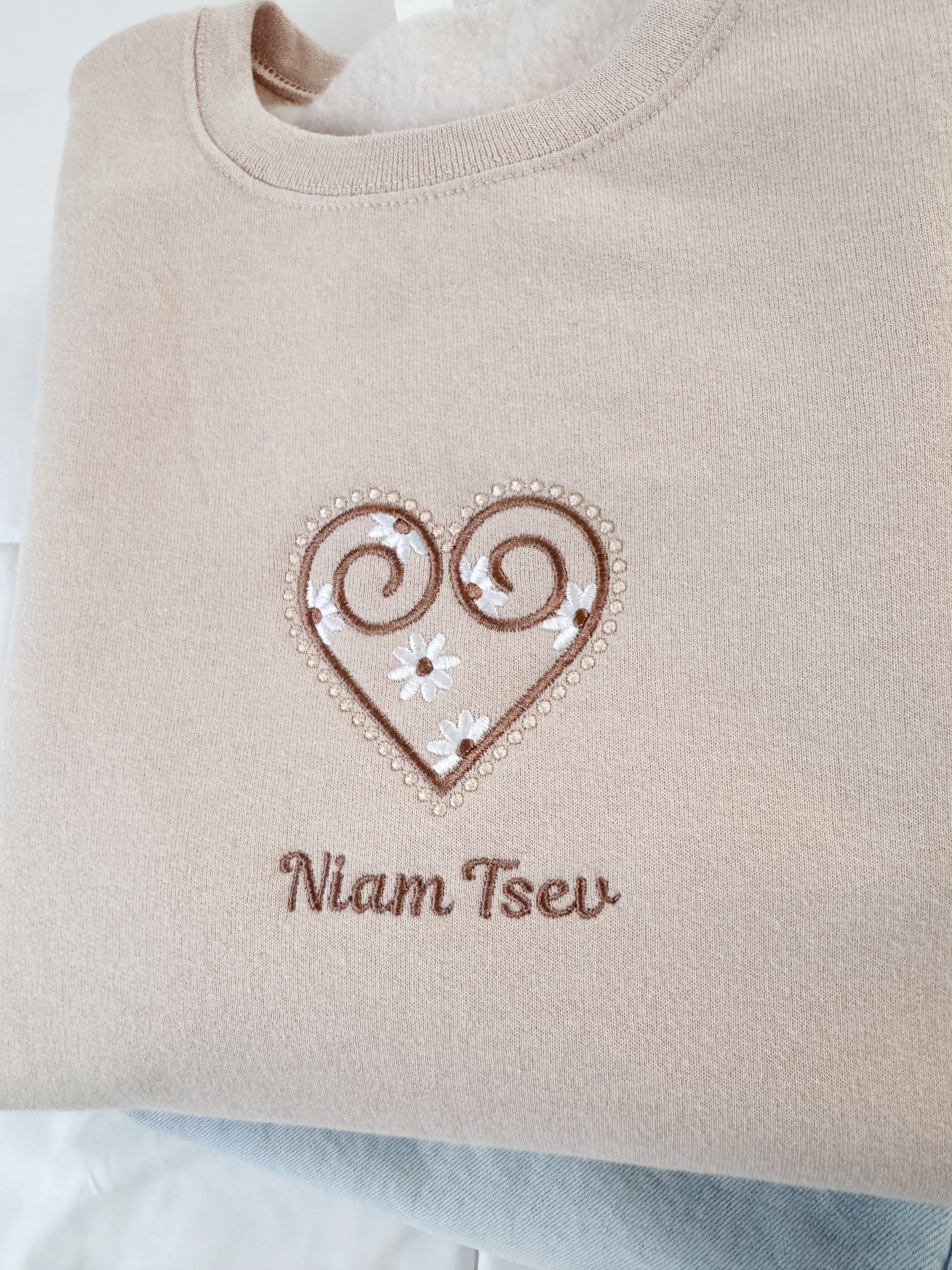 Niam/Nam Tsev Crewneck