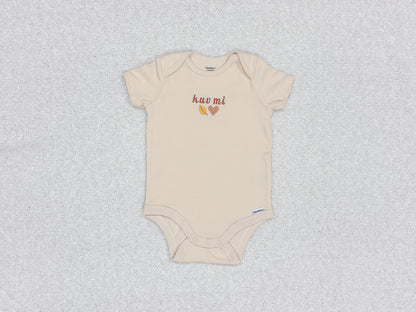 Kuv Mi Nplooj Siab Onesie