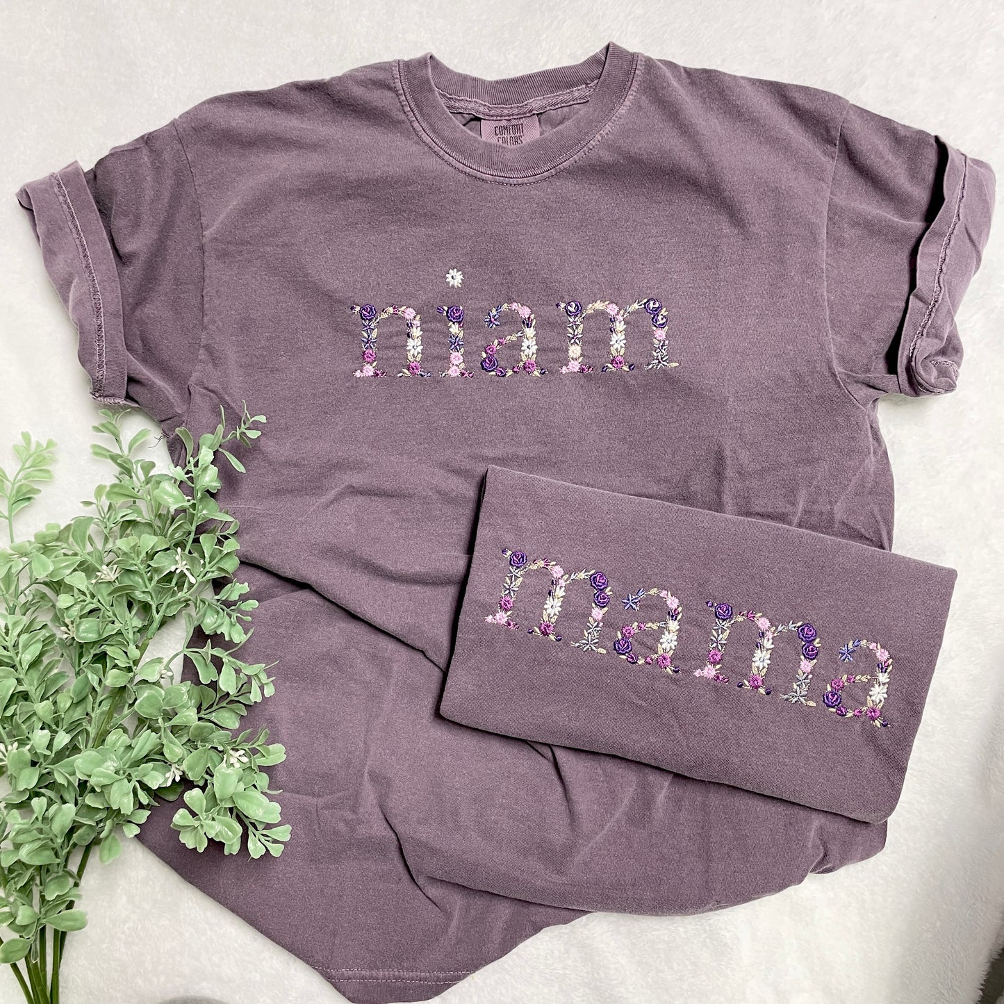 Floral Niam (mama) Embroidered T-shirt