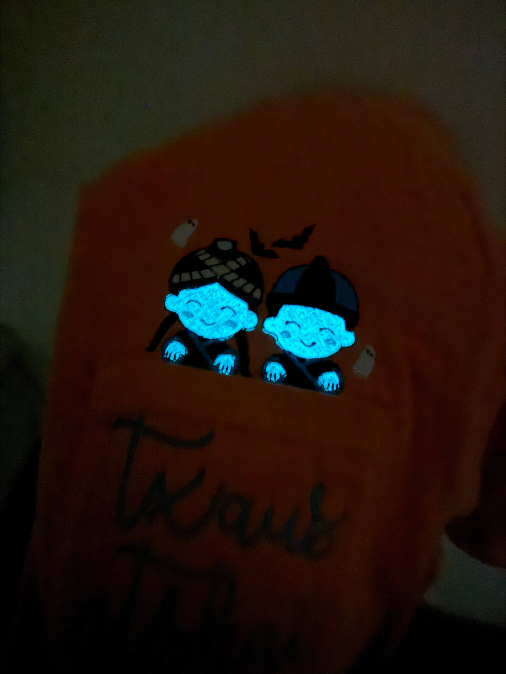 Txaus Ntshai (Spooky) Glow-in-the-Dark Tees!