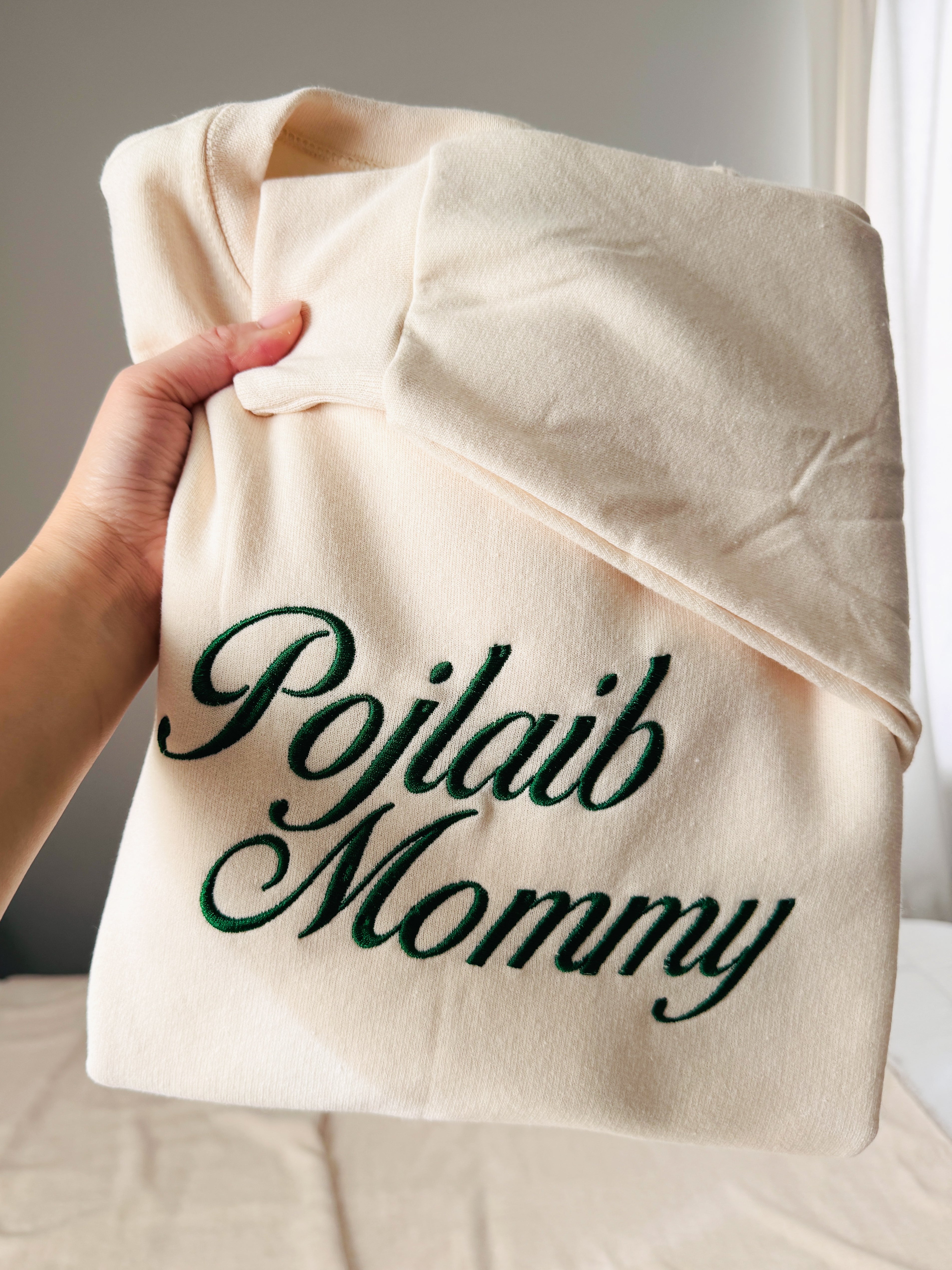 Pojlaib Mommy Crewneck