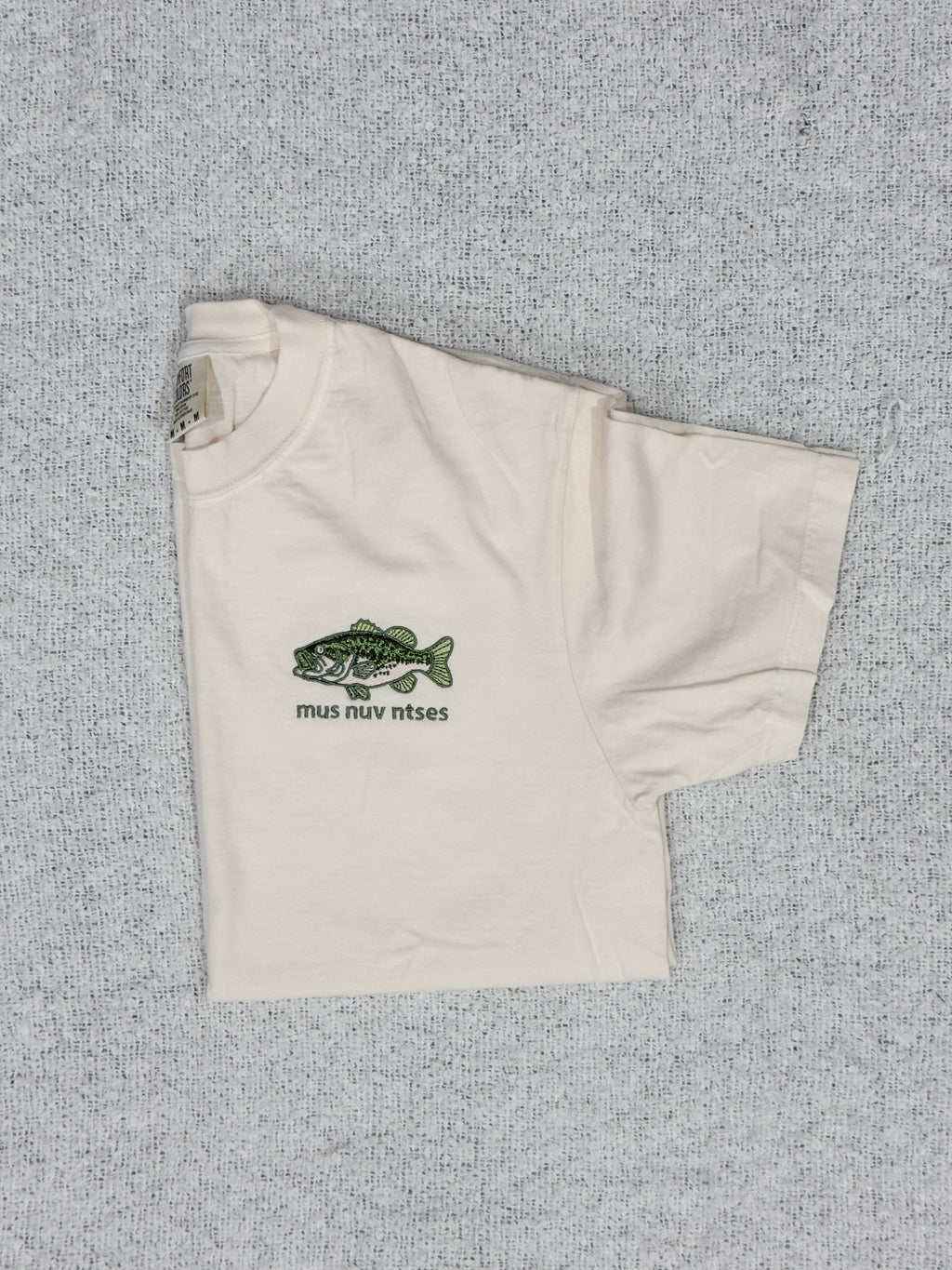 Mus Nuv Ntses (Gone Fishing)